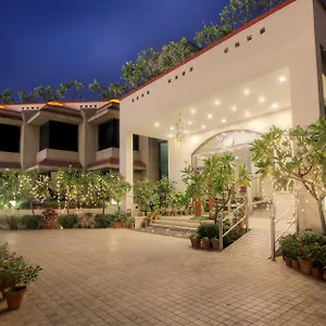 https://the-claremont-hotel-convention-centre.top-gurgaonhotels.com