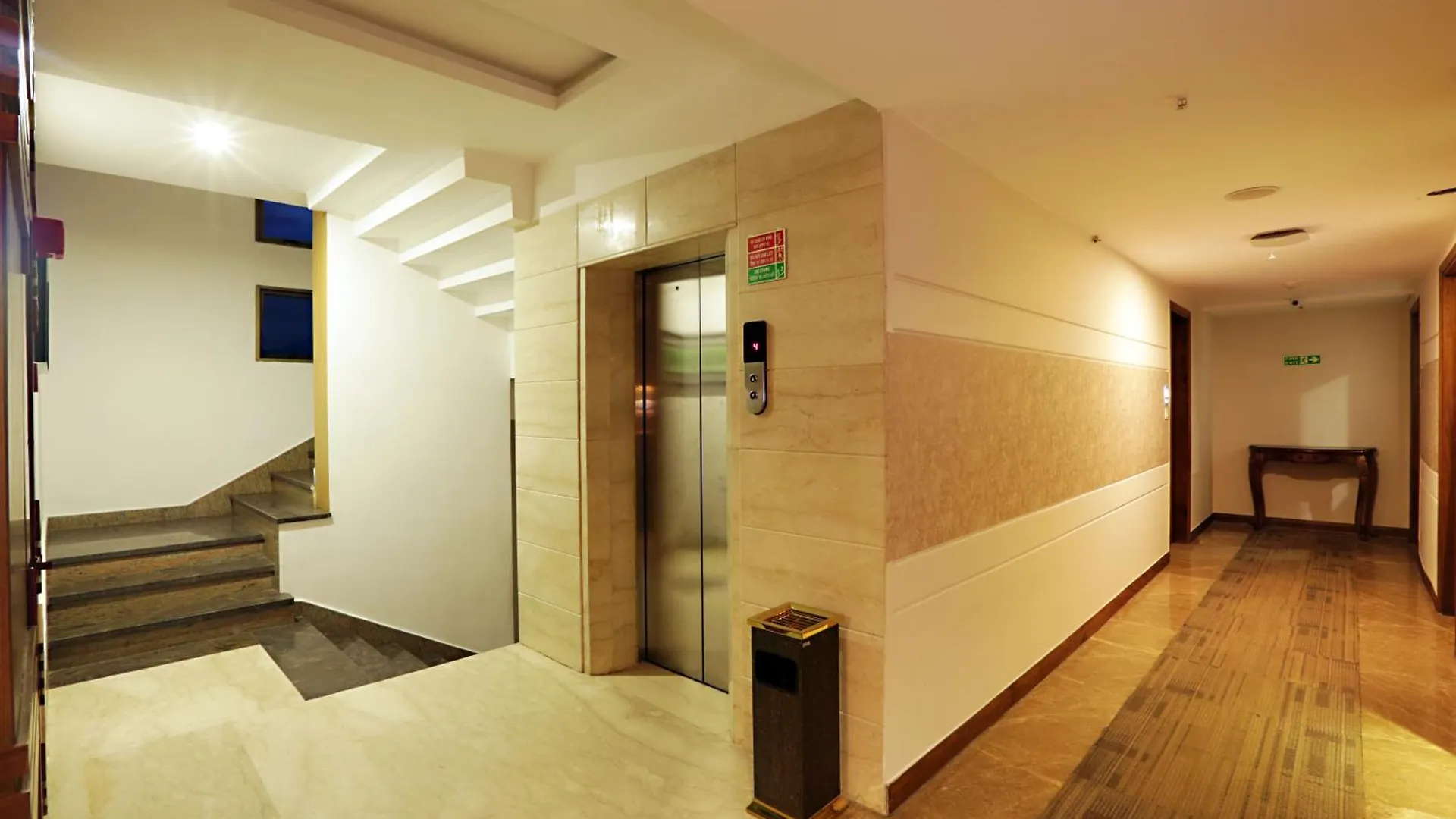 Prithvi Palace Aerocity Delhi Airport Hotel New Delhi 4*,  India