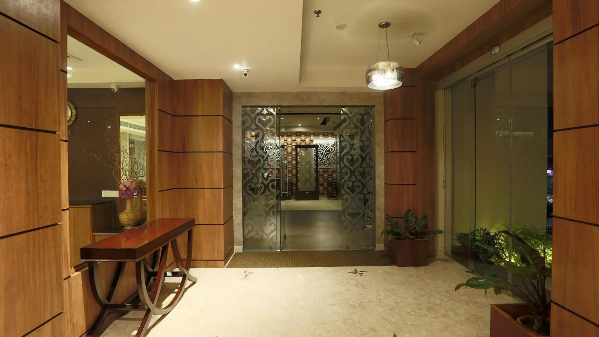 Prithvi Palace Aerocity Delhi Airport Hotel New Delhi
