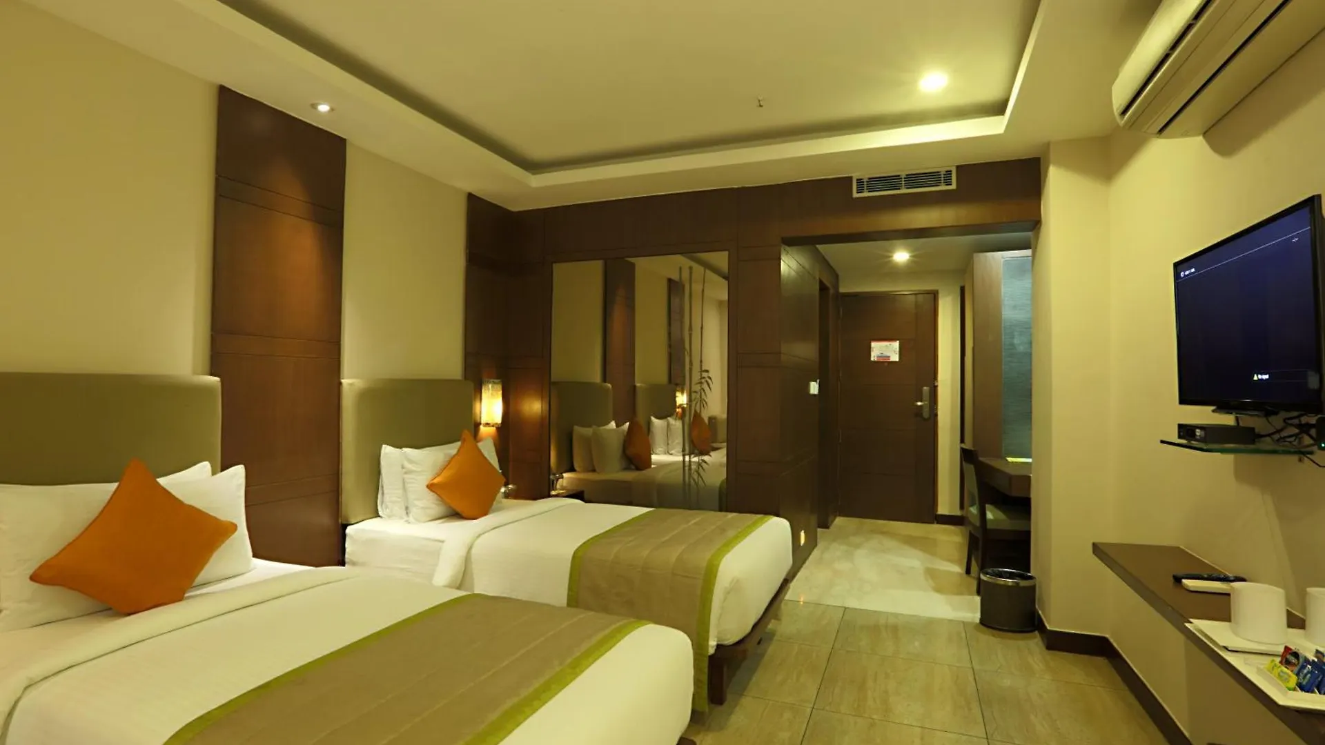 Prithvi Palace Aerocity Delhi Airport Hotel New Delhi 4*,  India