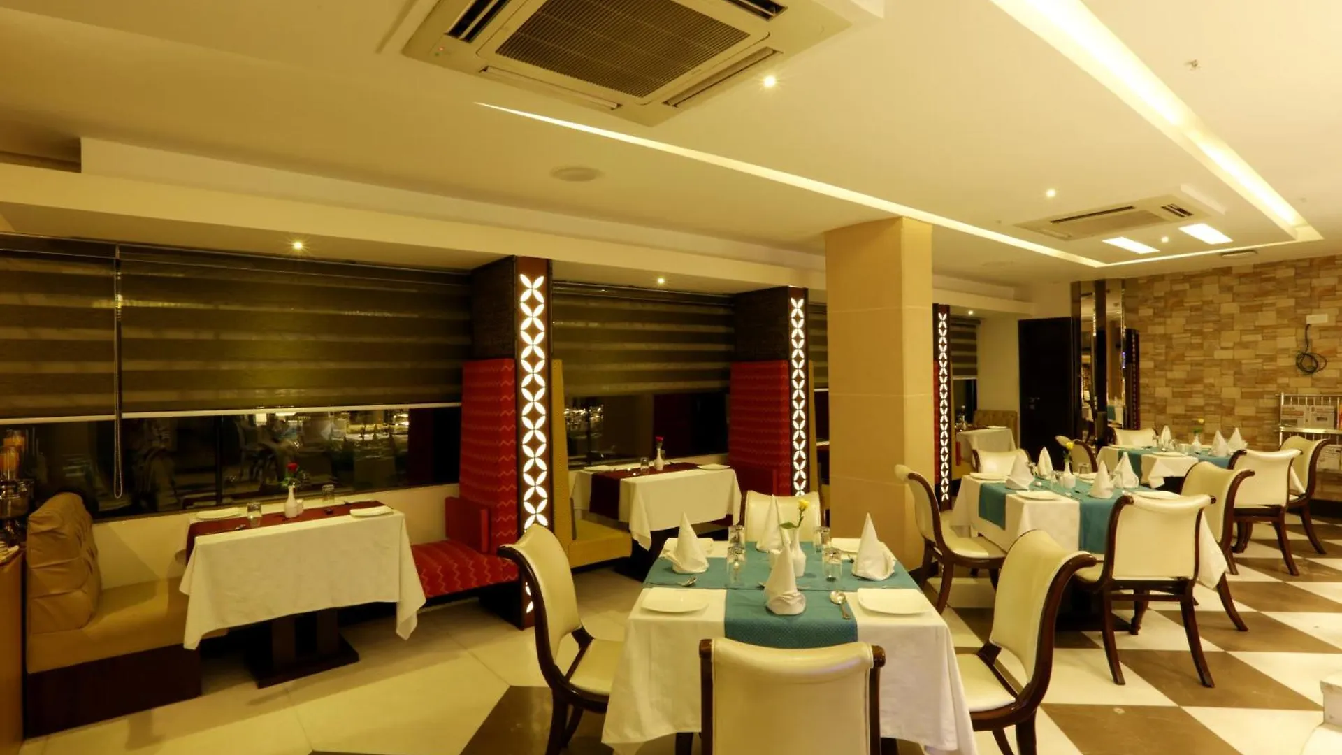 Prithvi Palace Aerocity Delhi Airport Hotel New Delhi 4*,  India